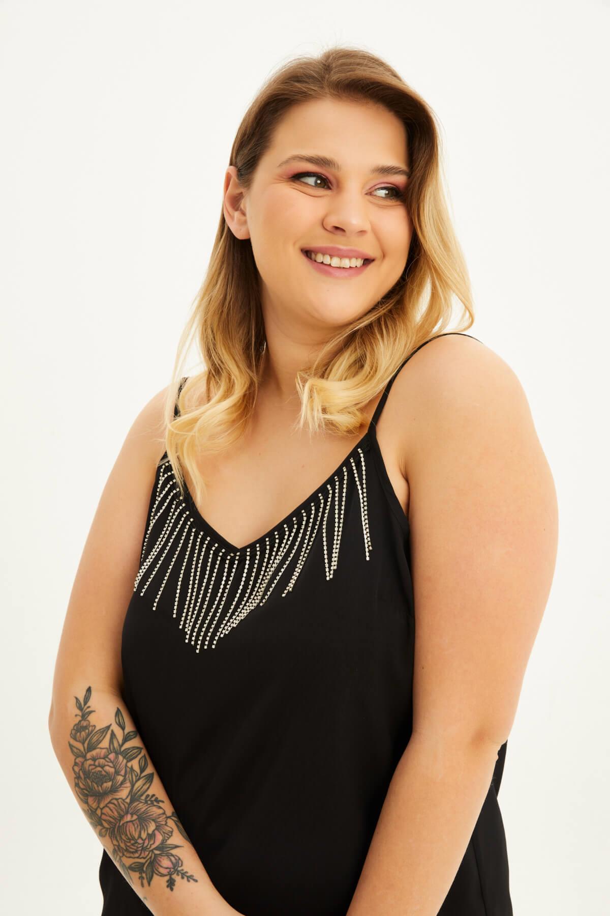 Saten İp Askılı Zincirli Bluz