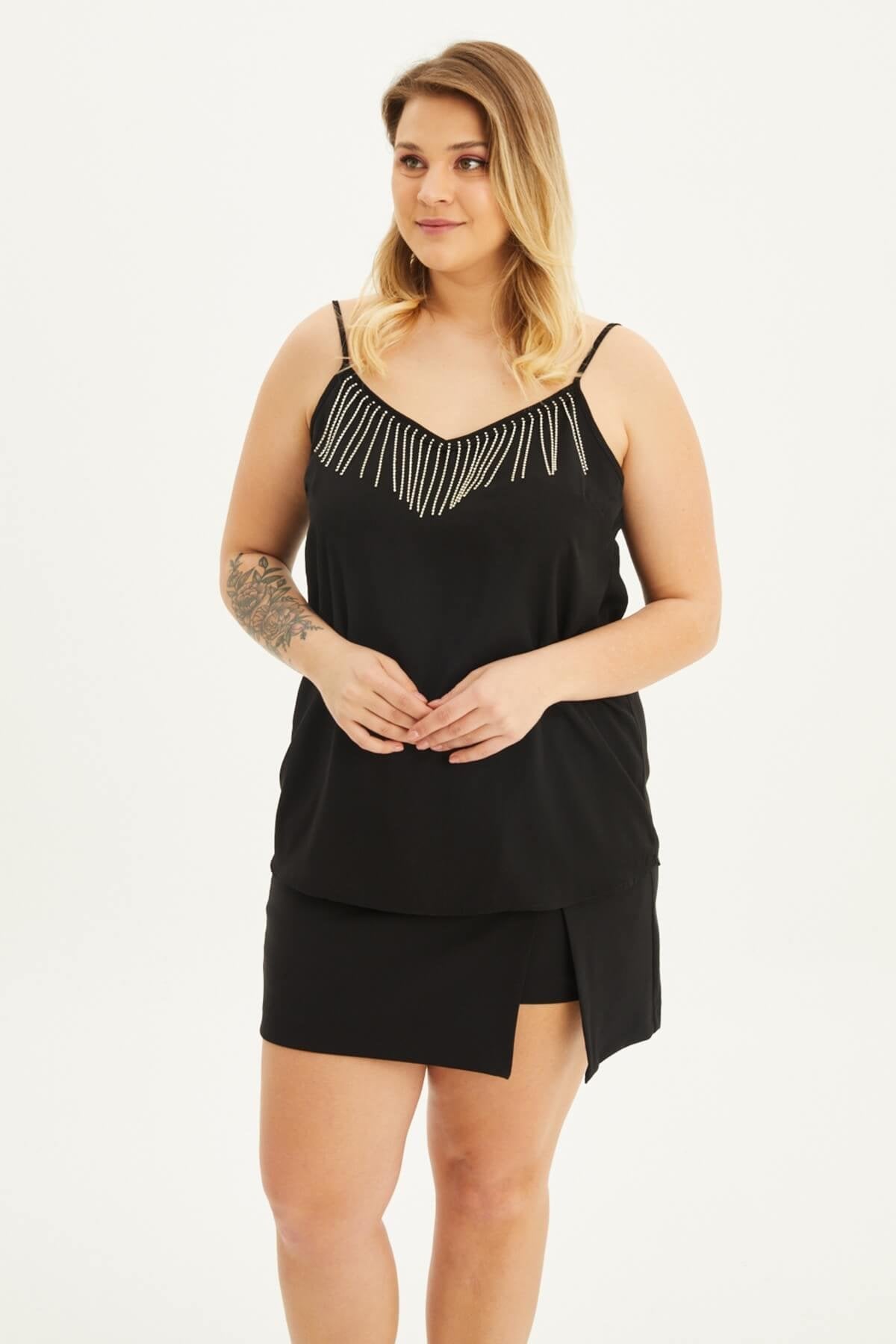 Saten İp Askılı Zincirli Bluz