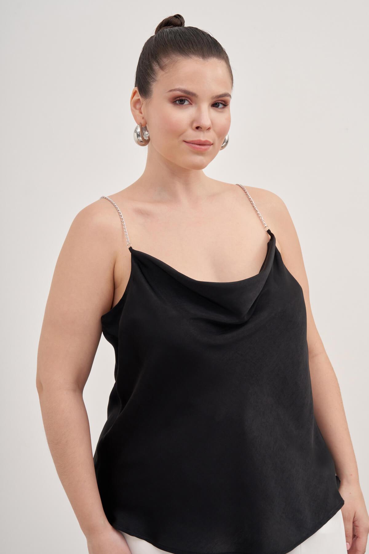 Saten Zincirli Degaje Yaka Bluz