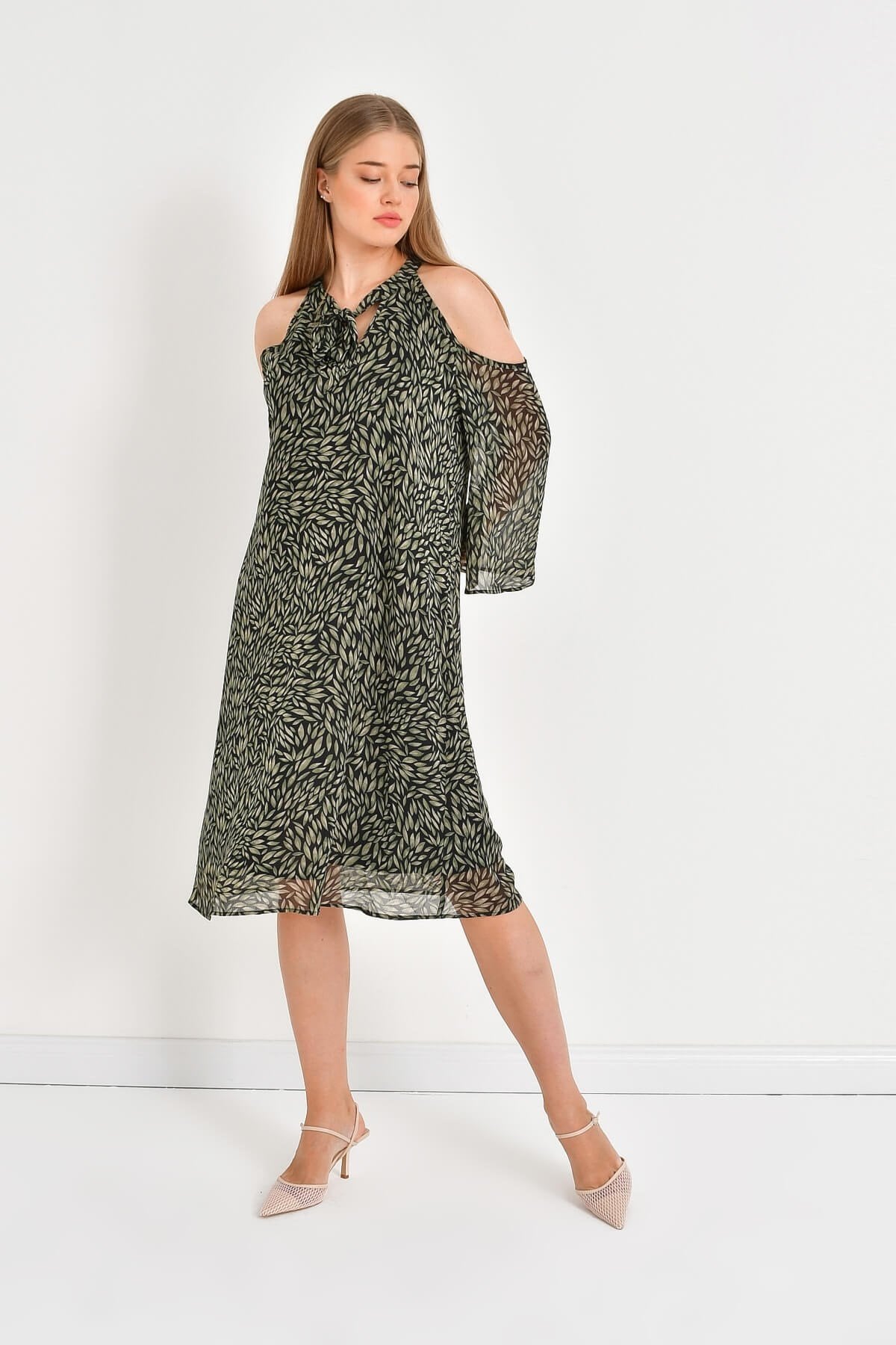 Şifon Bağlama Detaylı Elbise