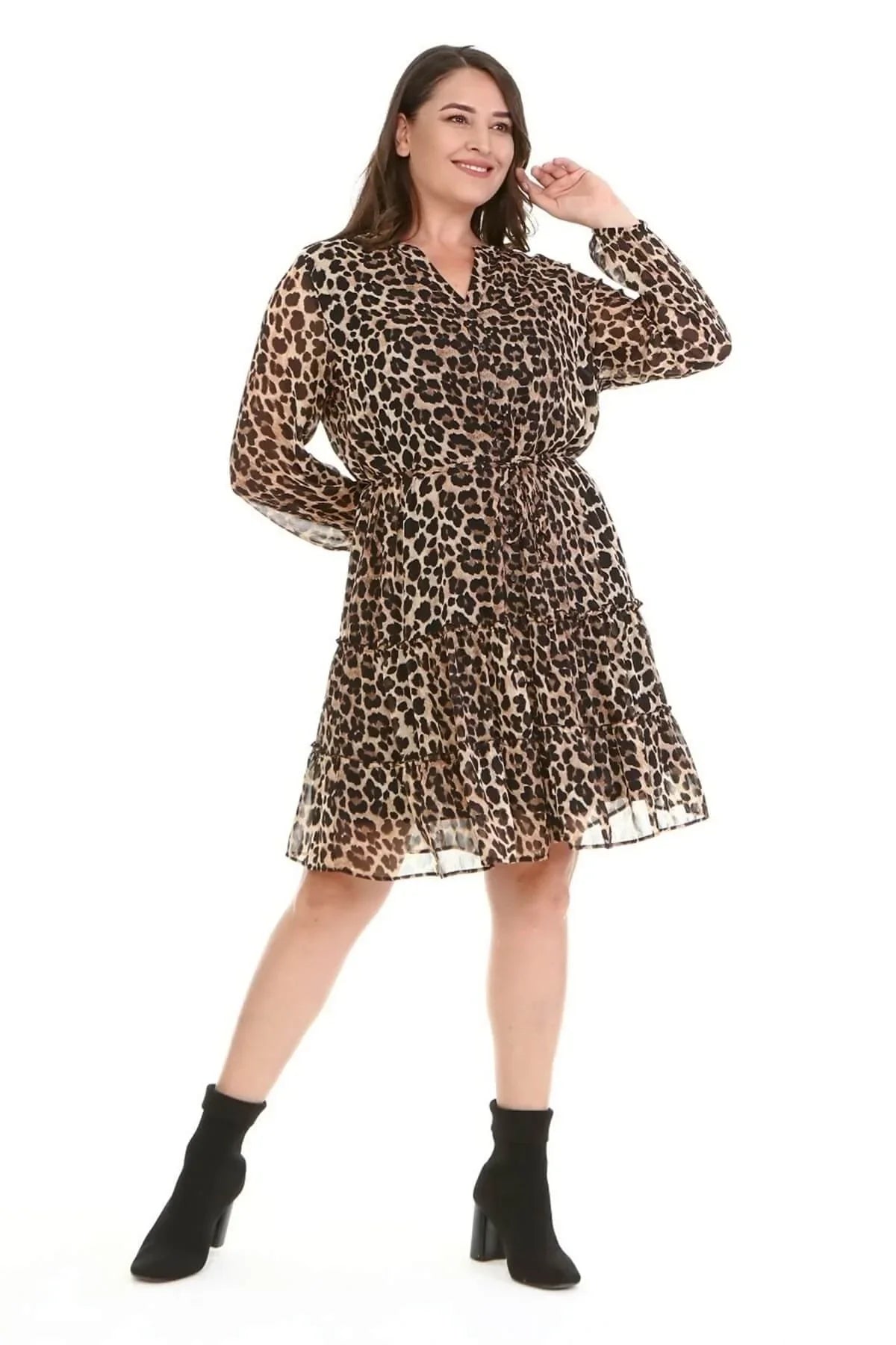 Şifon Fırfır Detaylı Kuşaklı Elbise