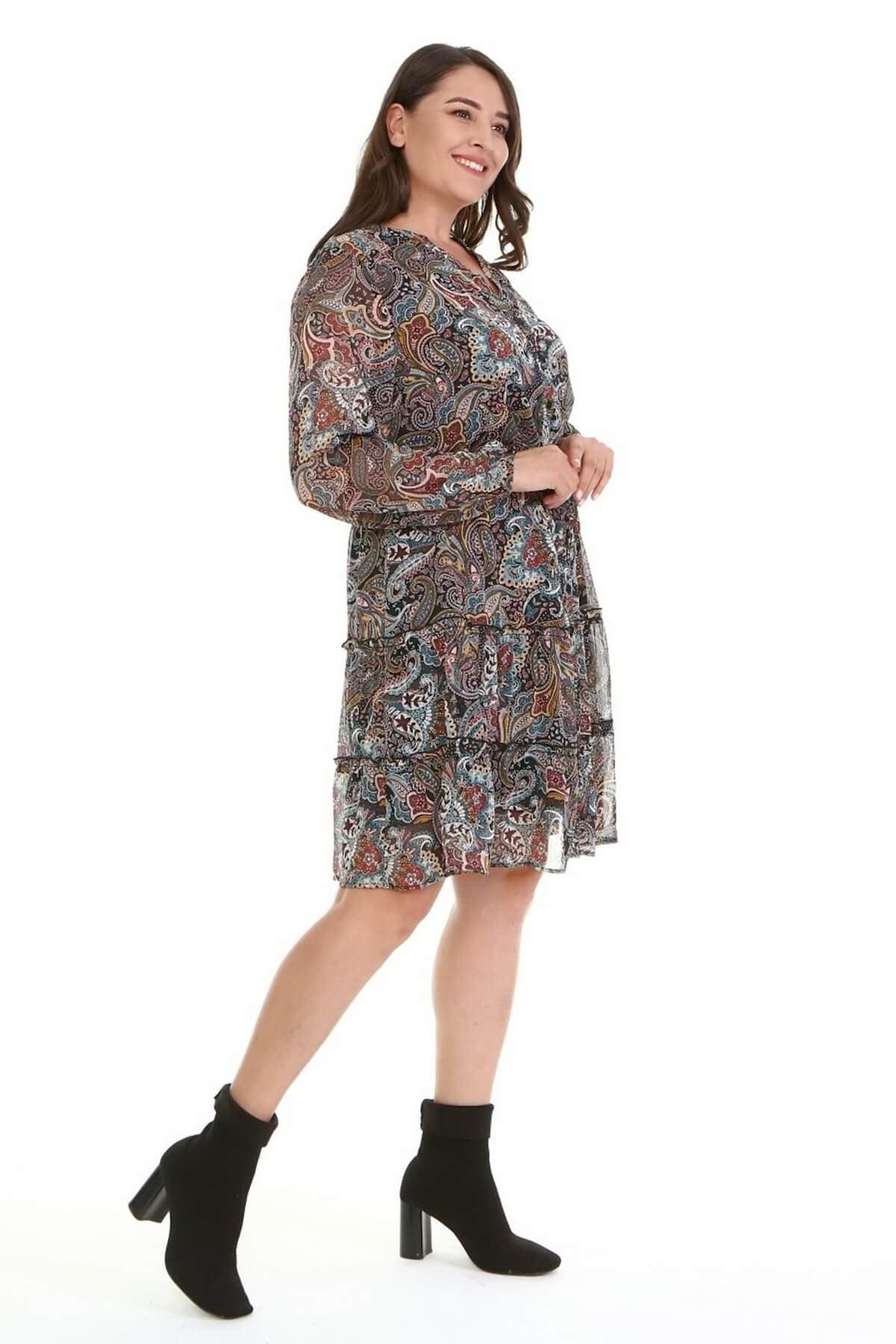 Şifon Fırfır Detaylı Kuşaklı Elbise