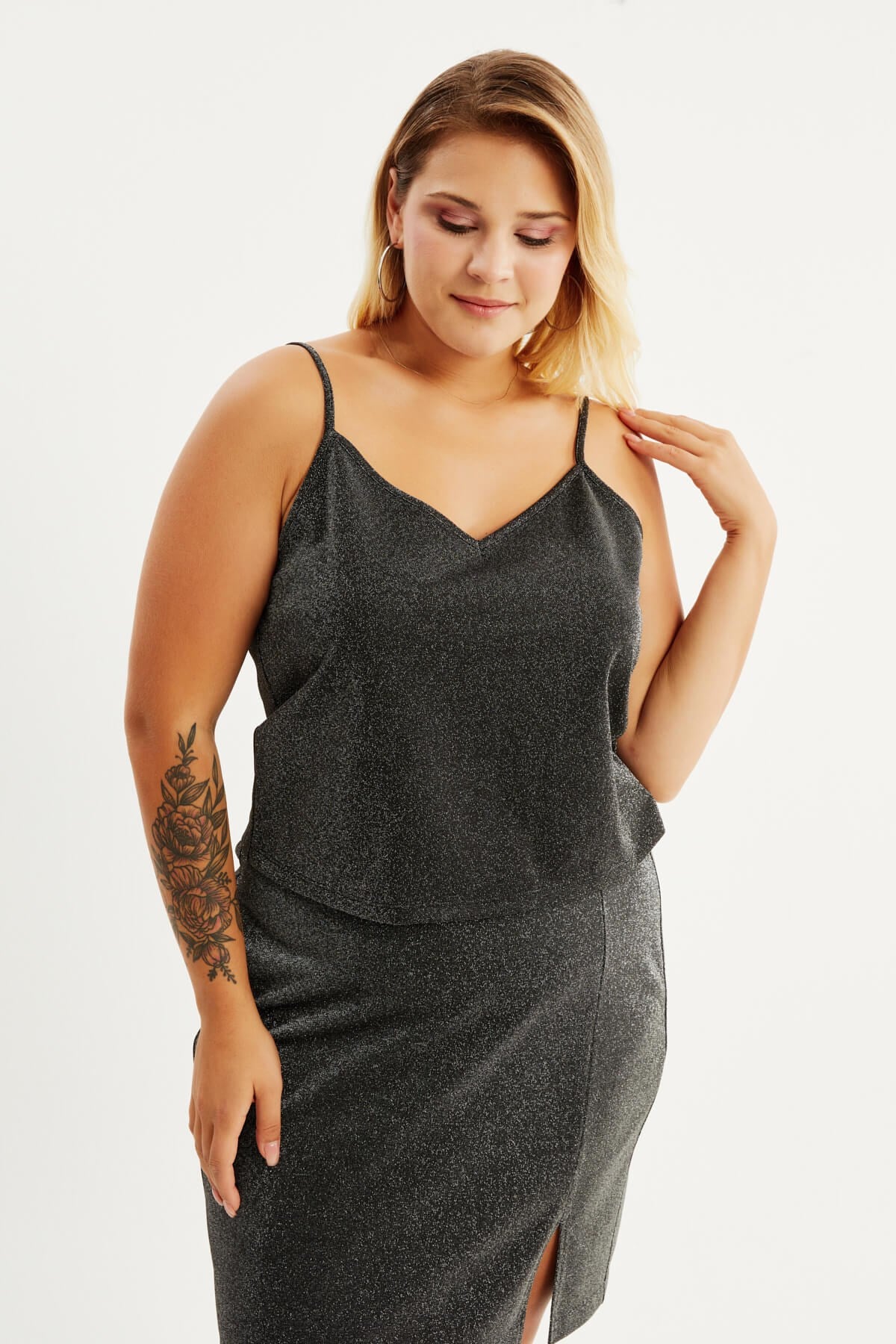 Simli İp Askılı Top