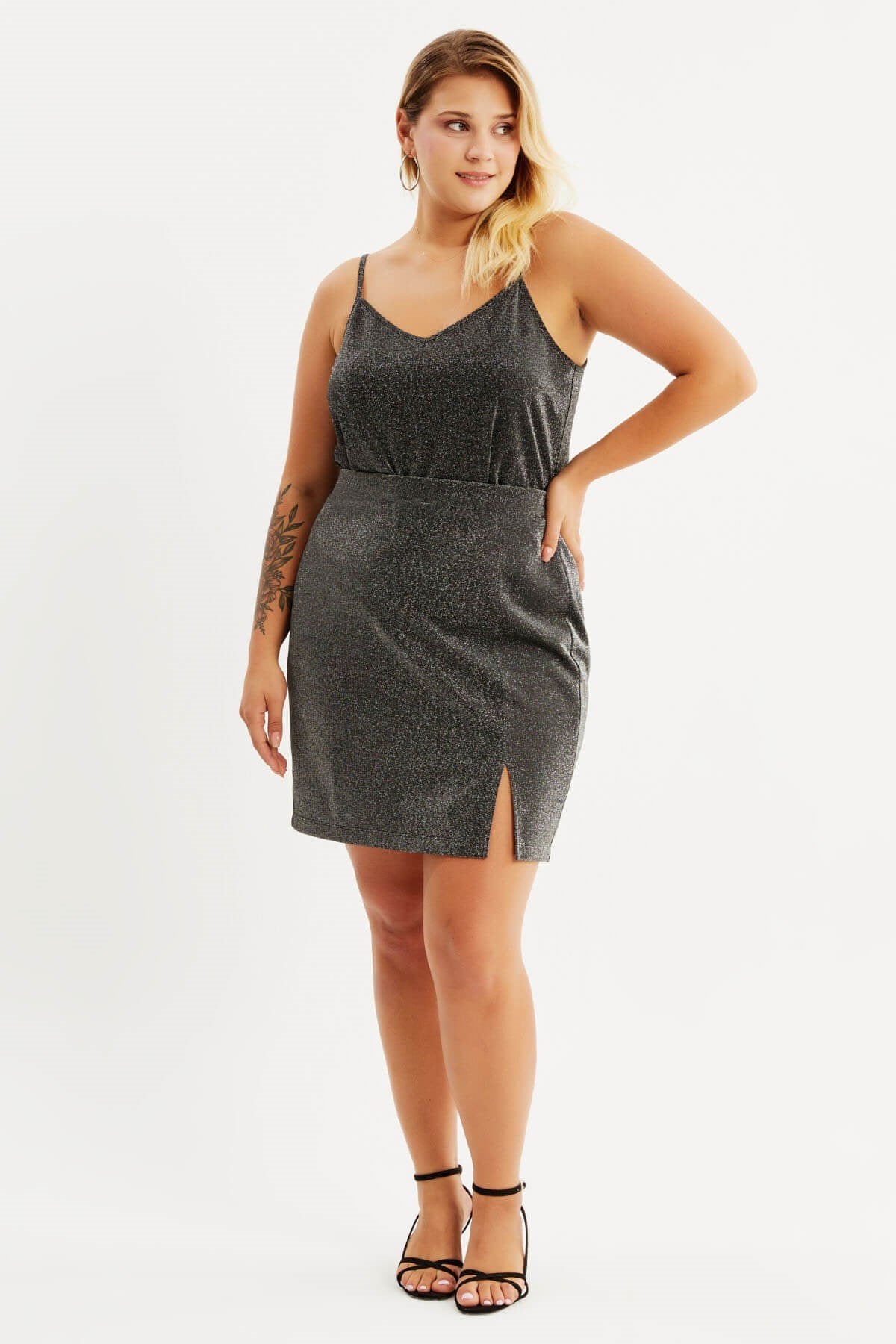 Simli Yırtmaçlı Mini Etek