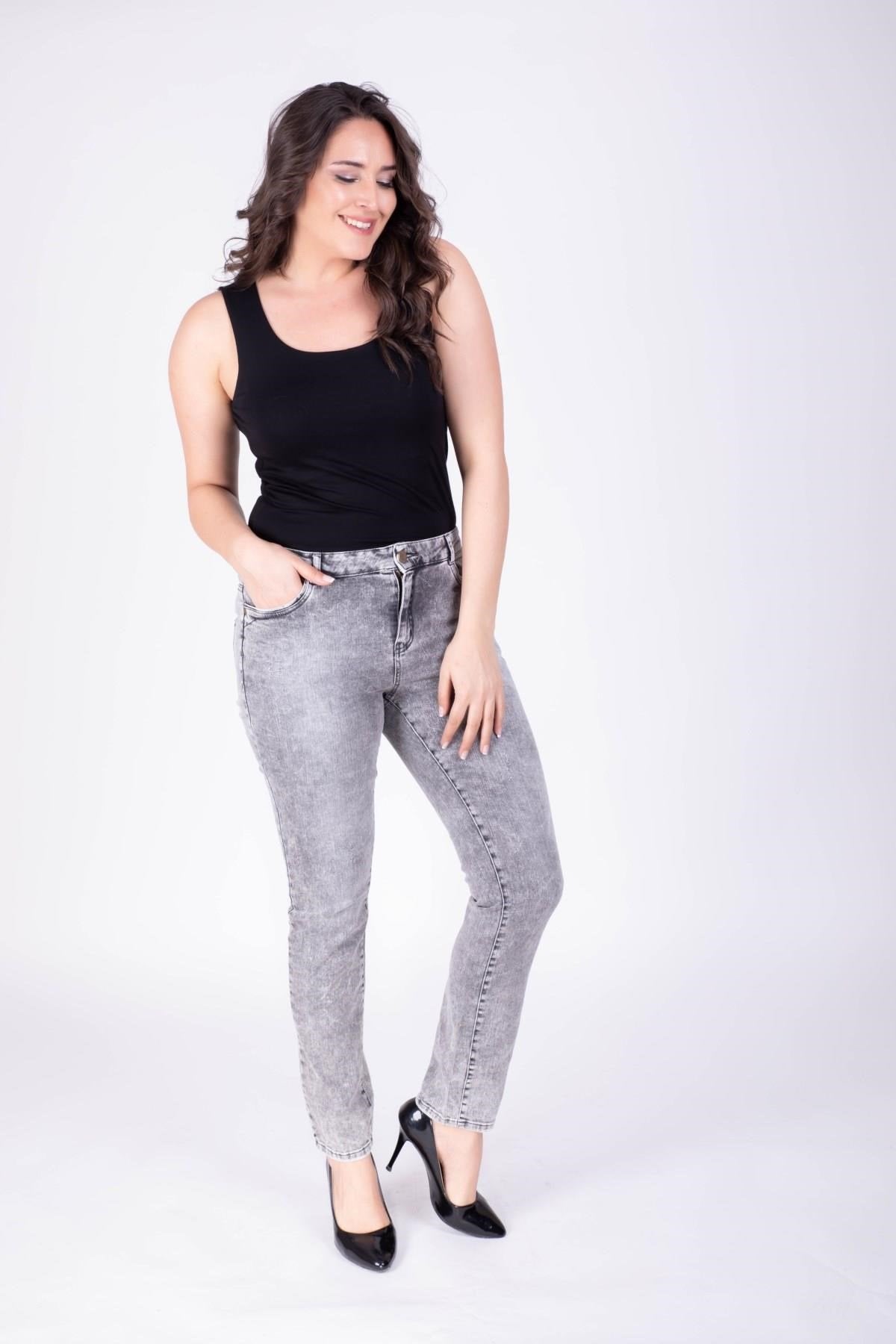 Taşlanmış Denim Jean Pantolon