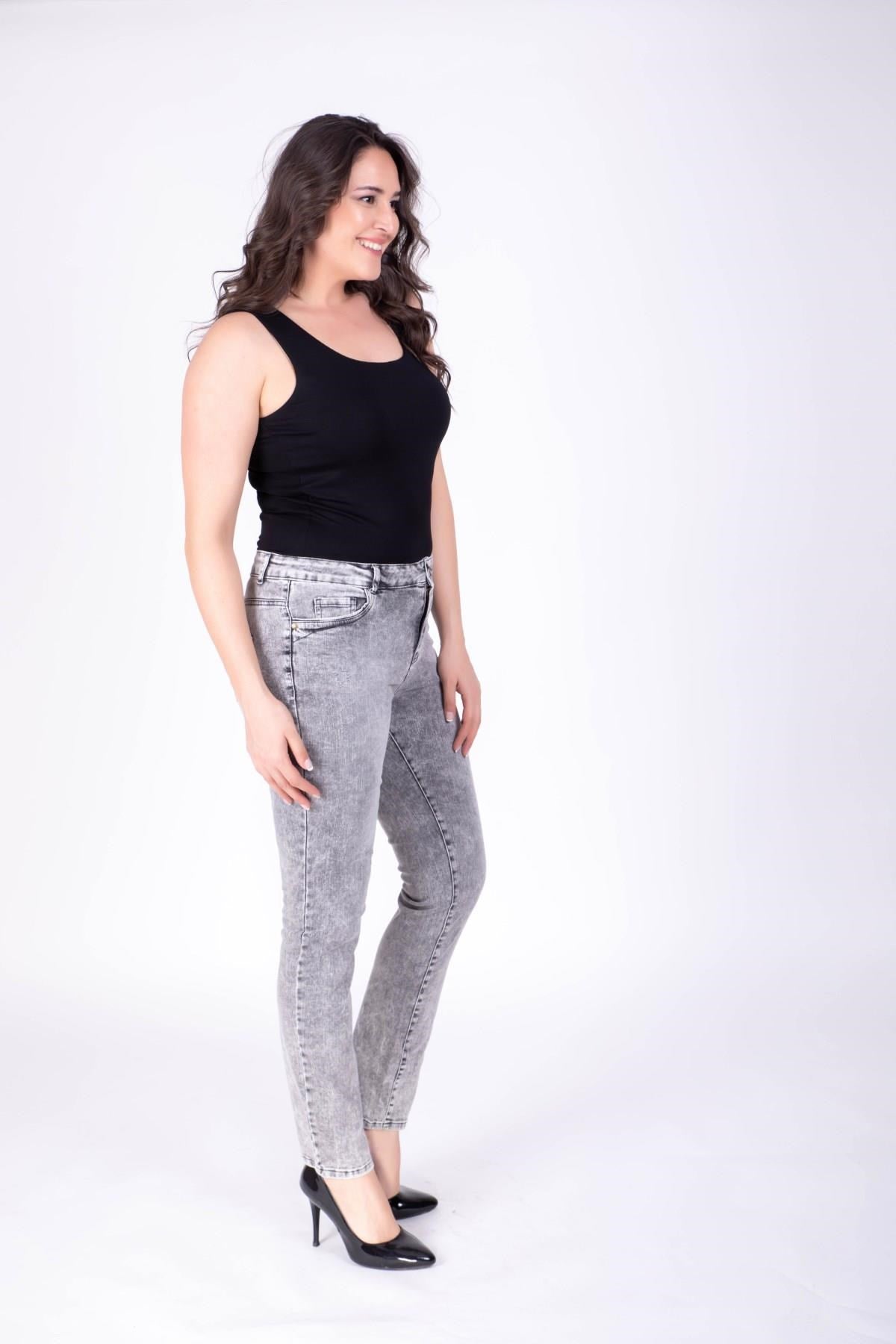 Taşlanmış Denim Jean Pantolon