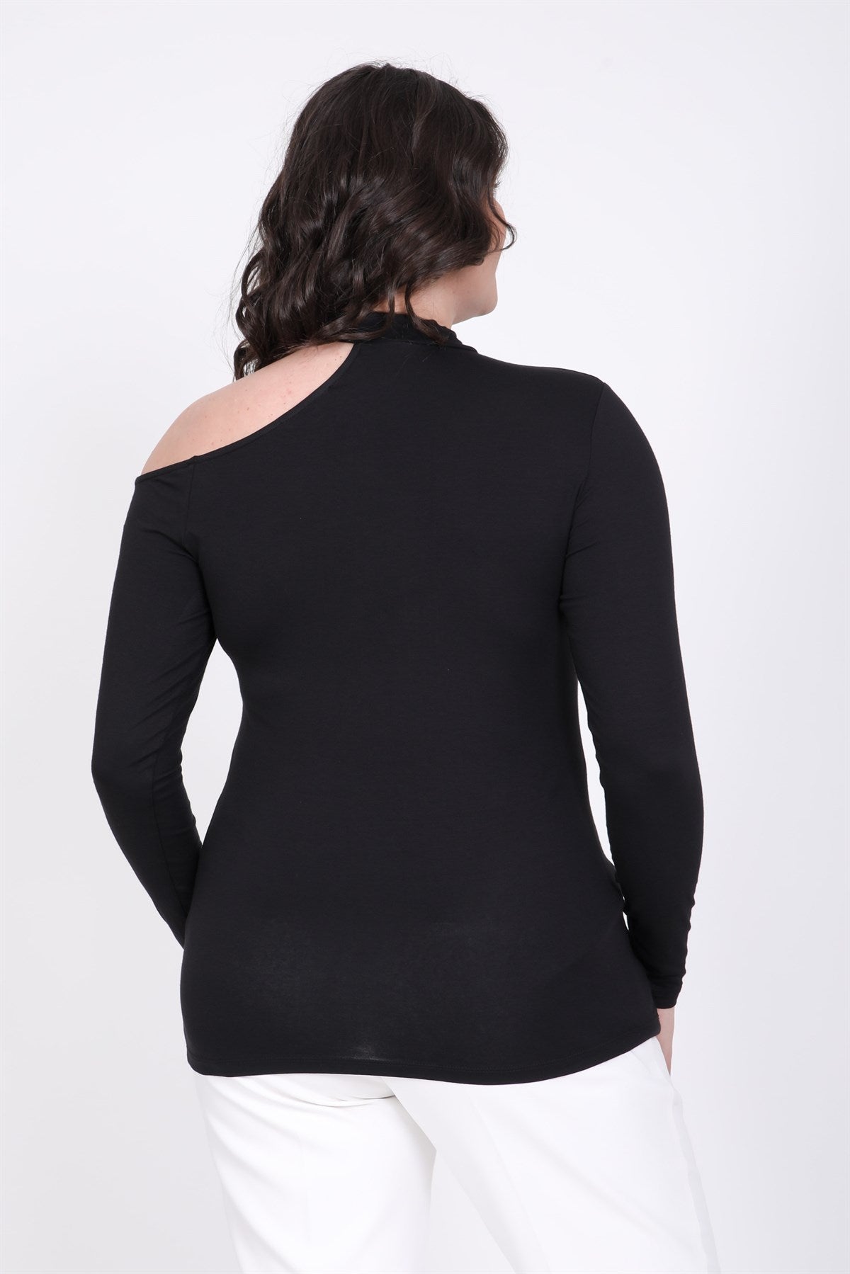 Tasma Yaka Düşük Omuz Tişört