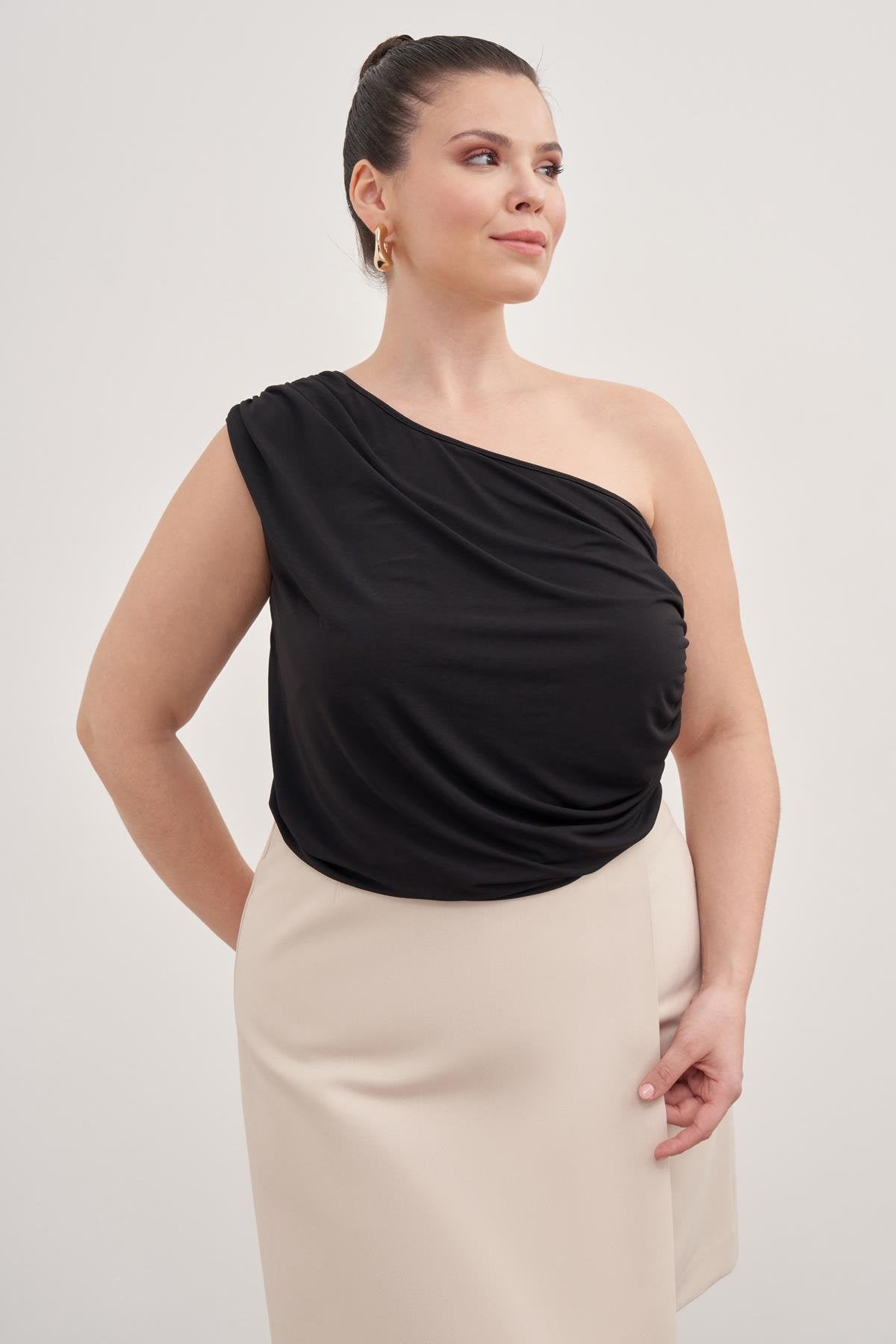 Tek Omuz Drapeli Top