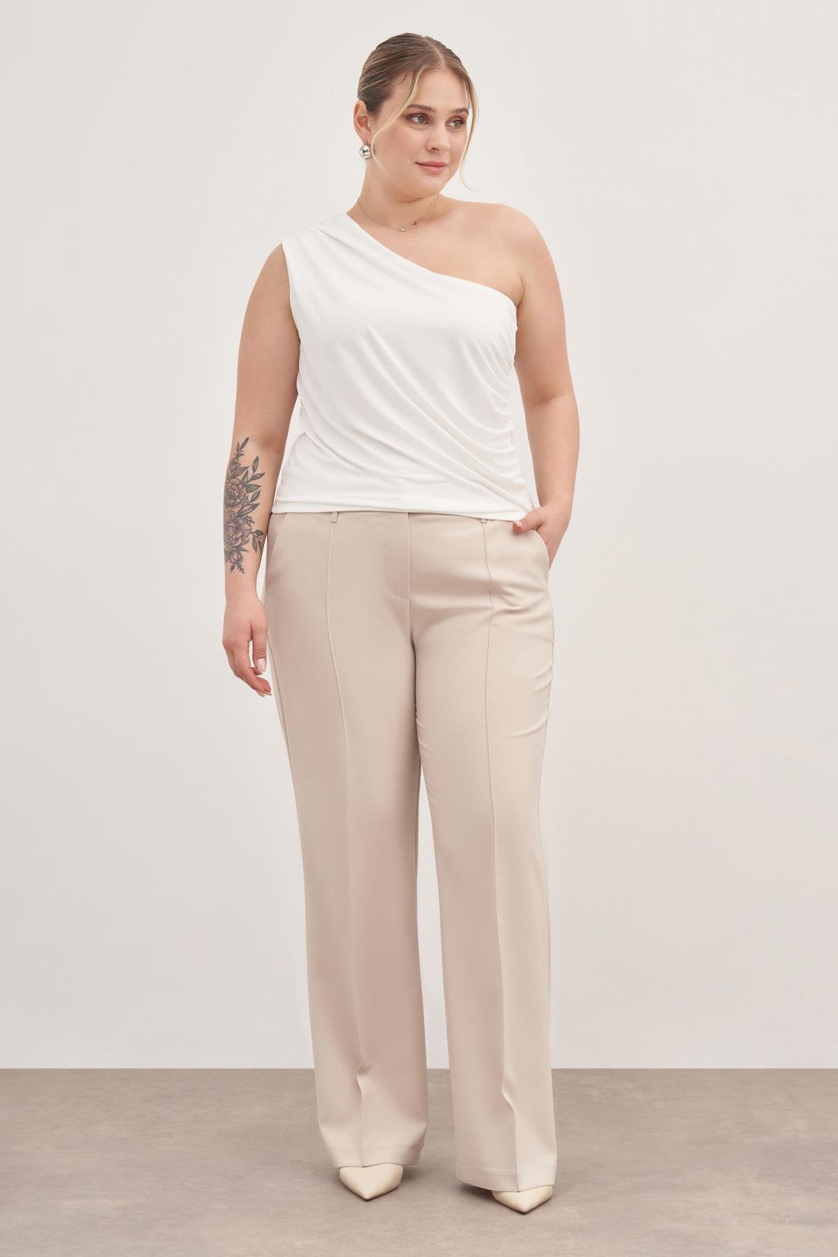 Tek Omuz Drapeli Top