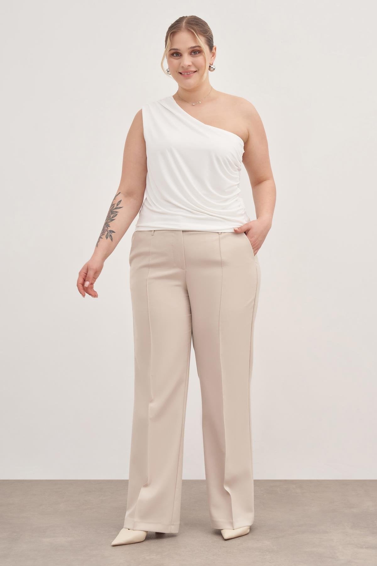 Tek Omuz Drapeli Top