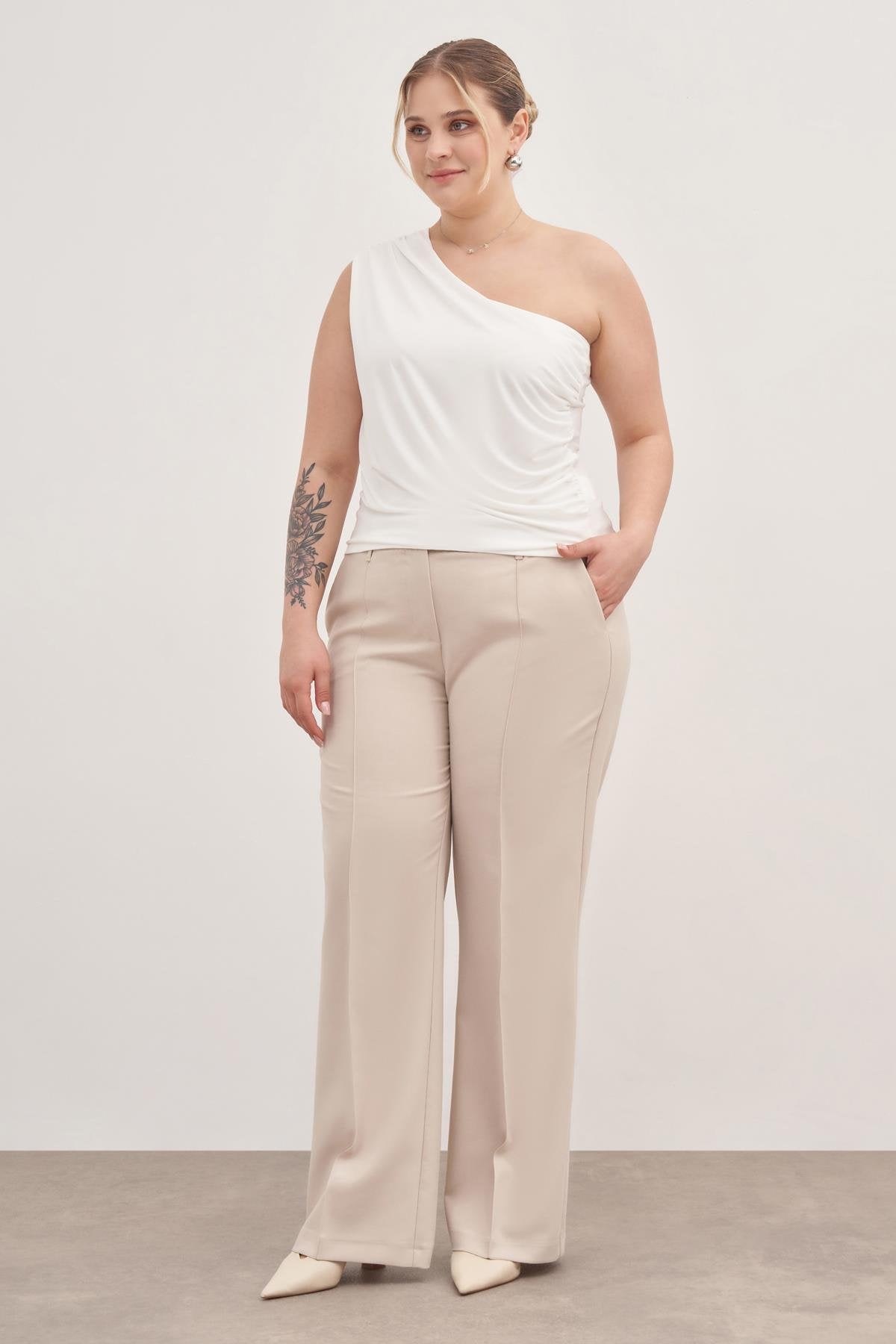 Tek Omuz Drapeli Top