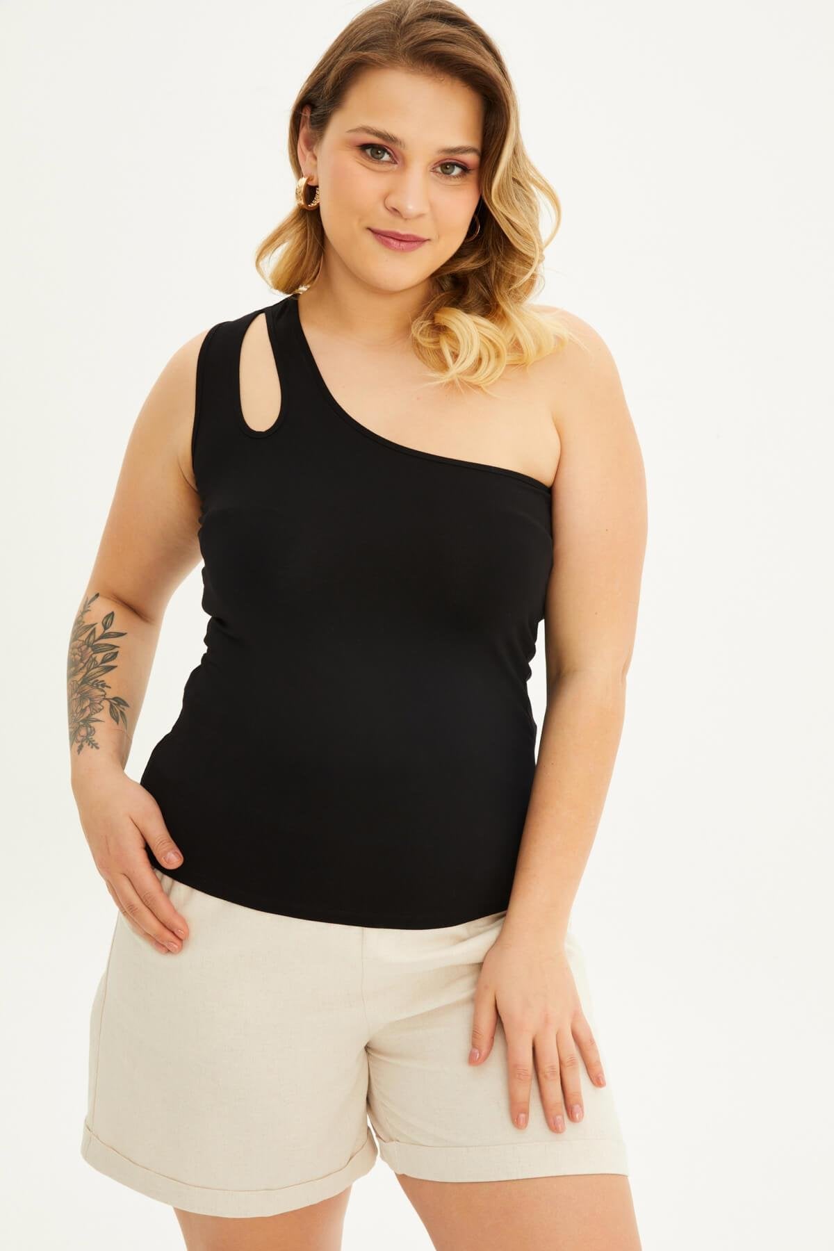 Tek Omuz Pencere Detay Top