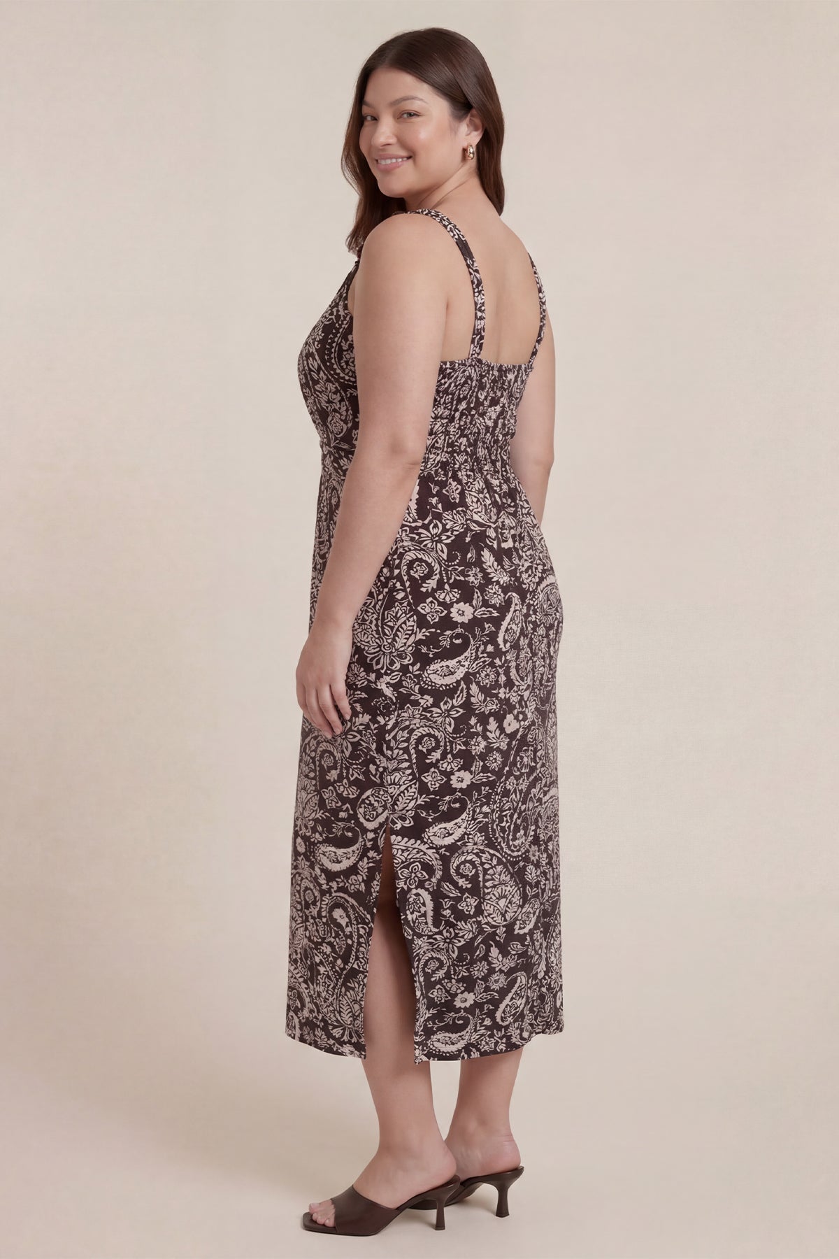 Toka Detaylı Gipeli Örme Elbise