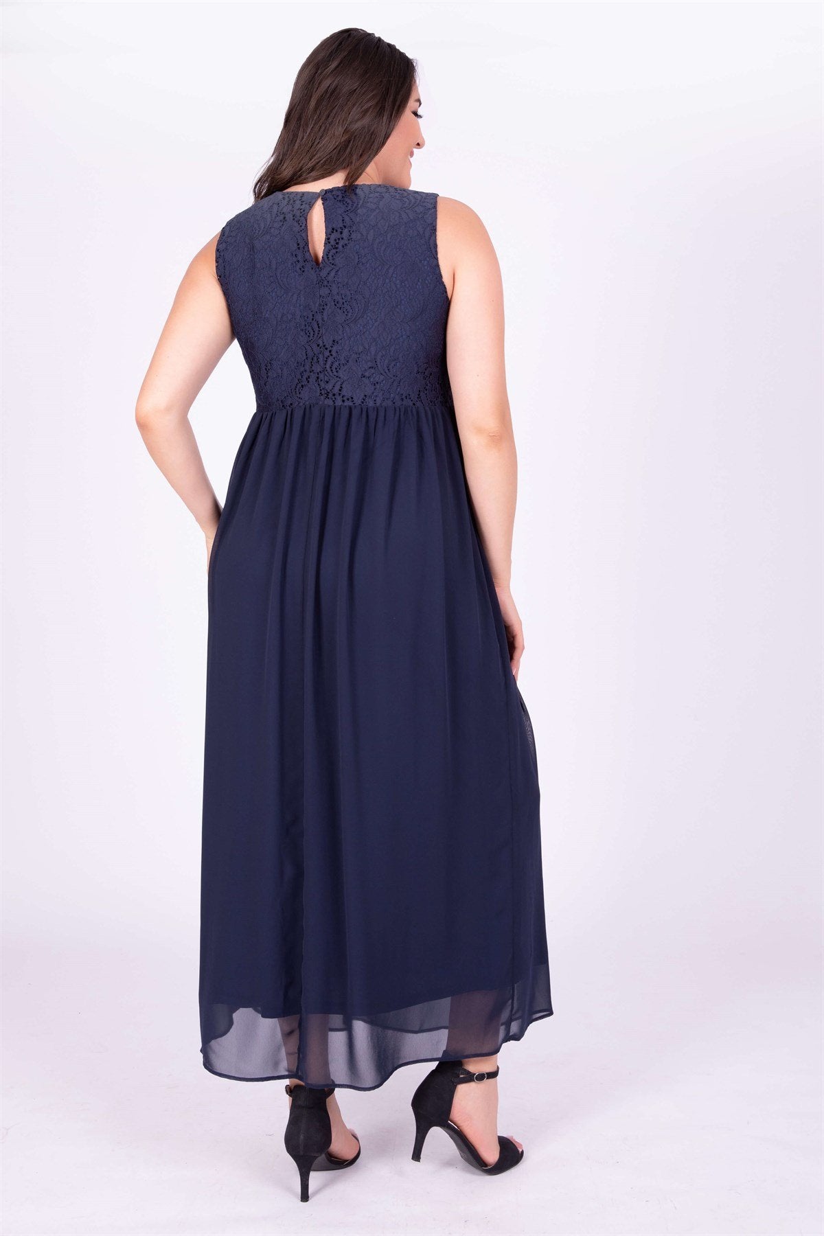 Üst Bedeni Dantelli Elbise