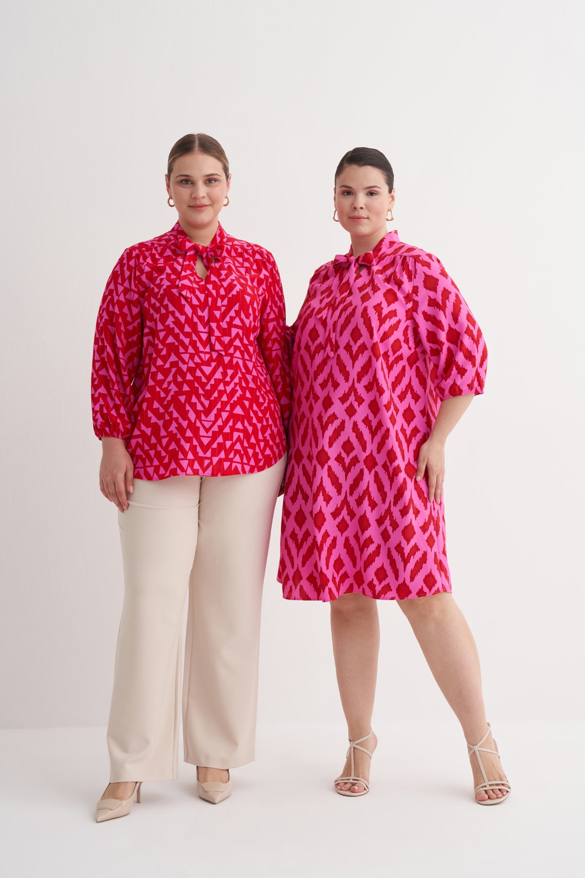 V Yaka Bağlama Detaylı Bluz