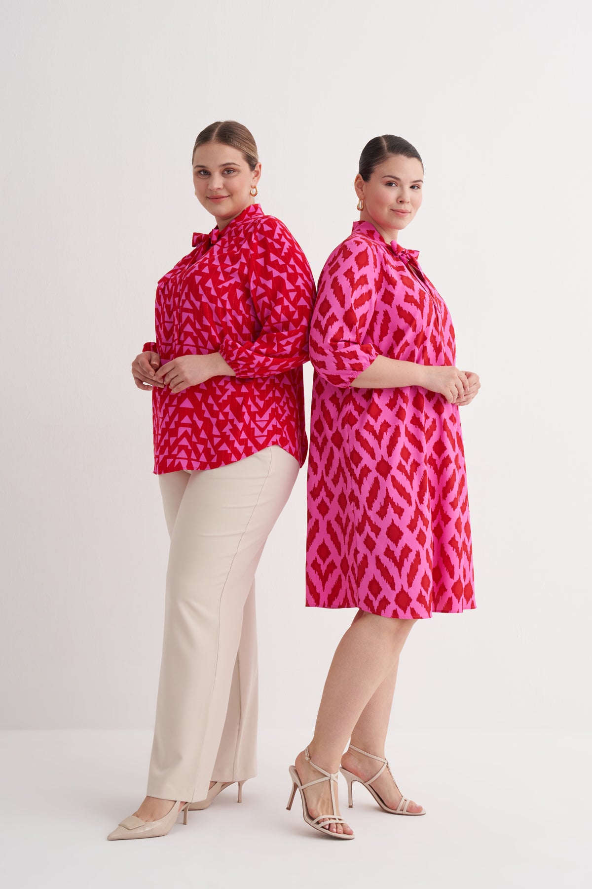 V Yaka Bağlama Detaylı Bluz