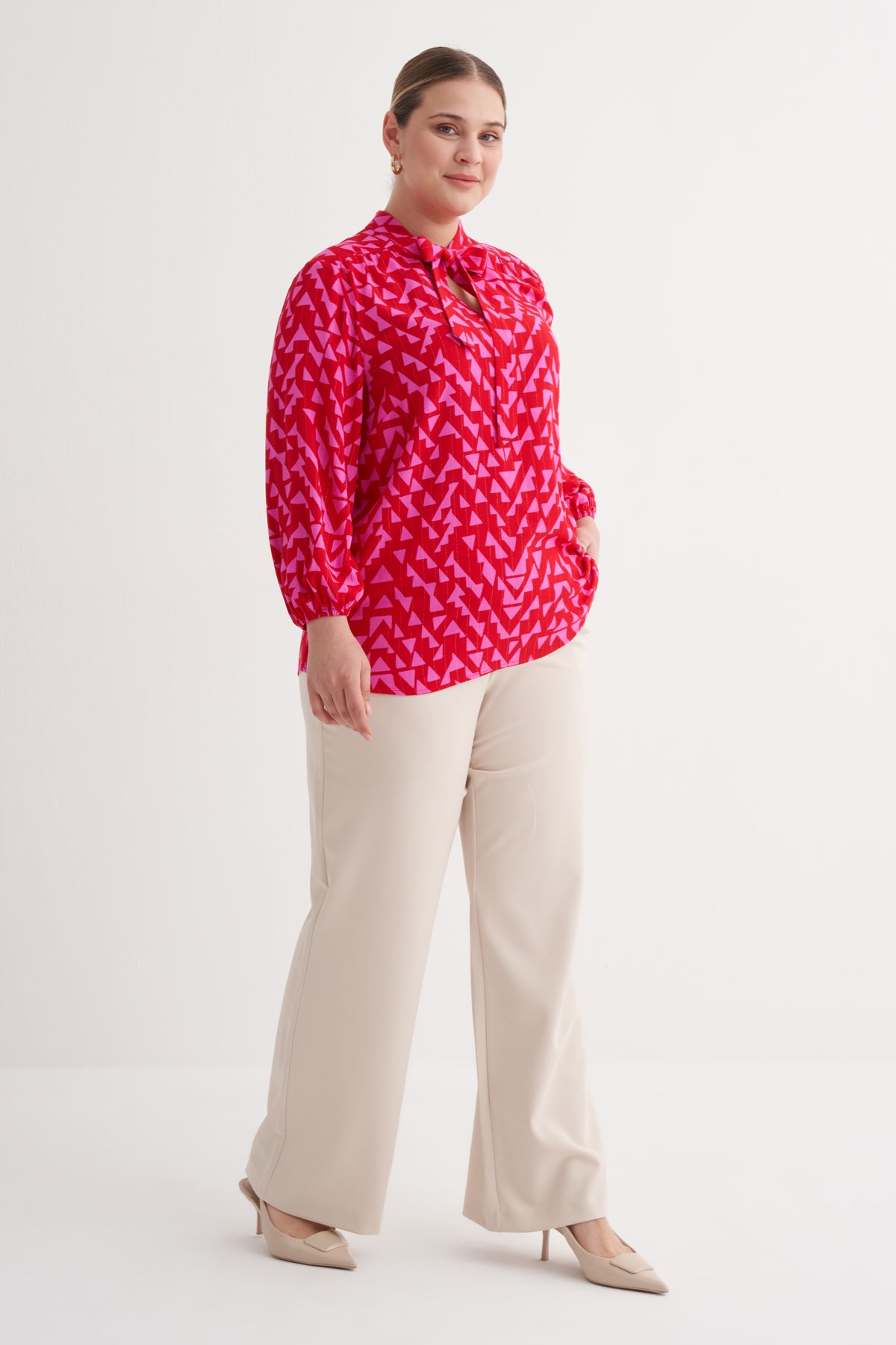 V Yaka Bağlama Detaylı Bluz