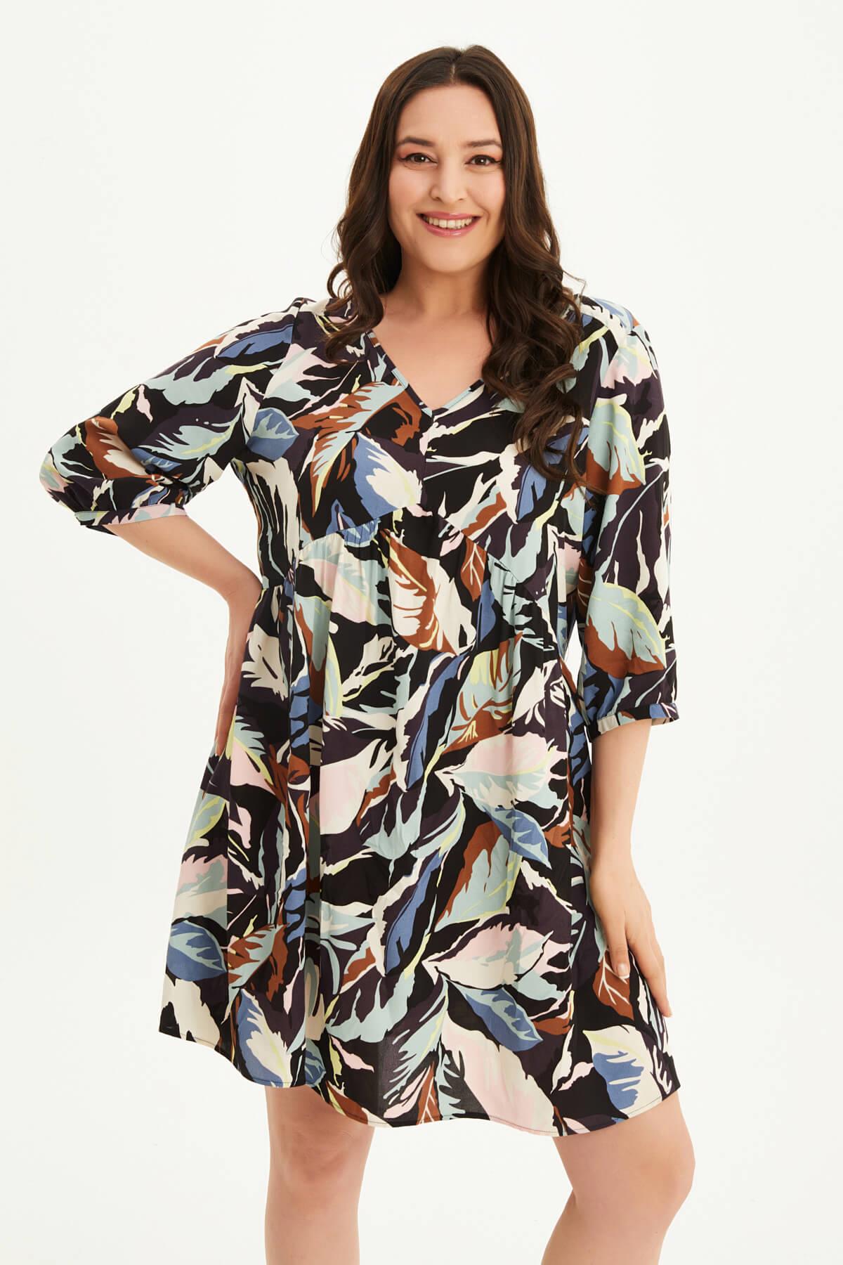 V Yaka Bağlama Detaylı Elbise