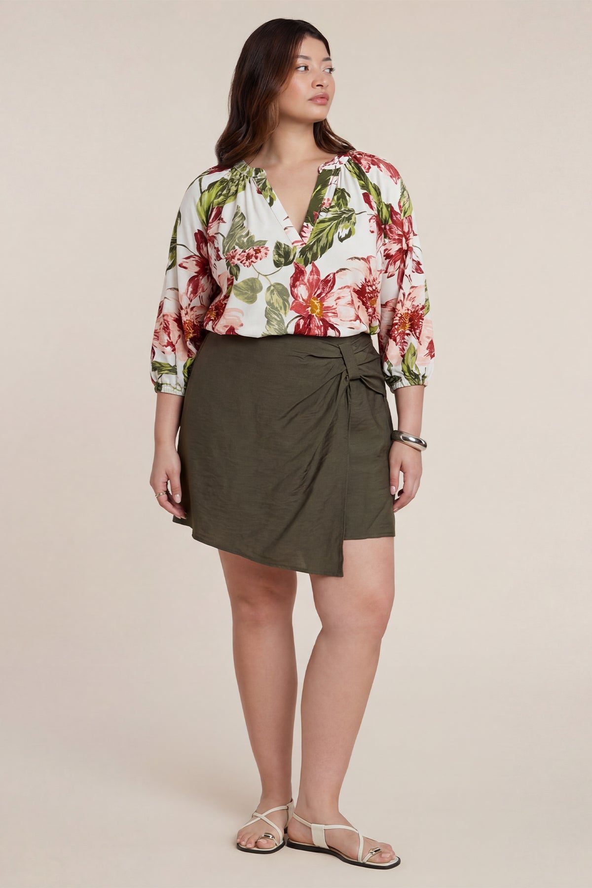 V Yaka Büzgü Detaylı Örme Bluz