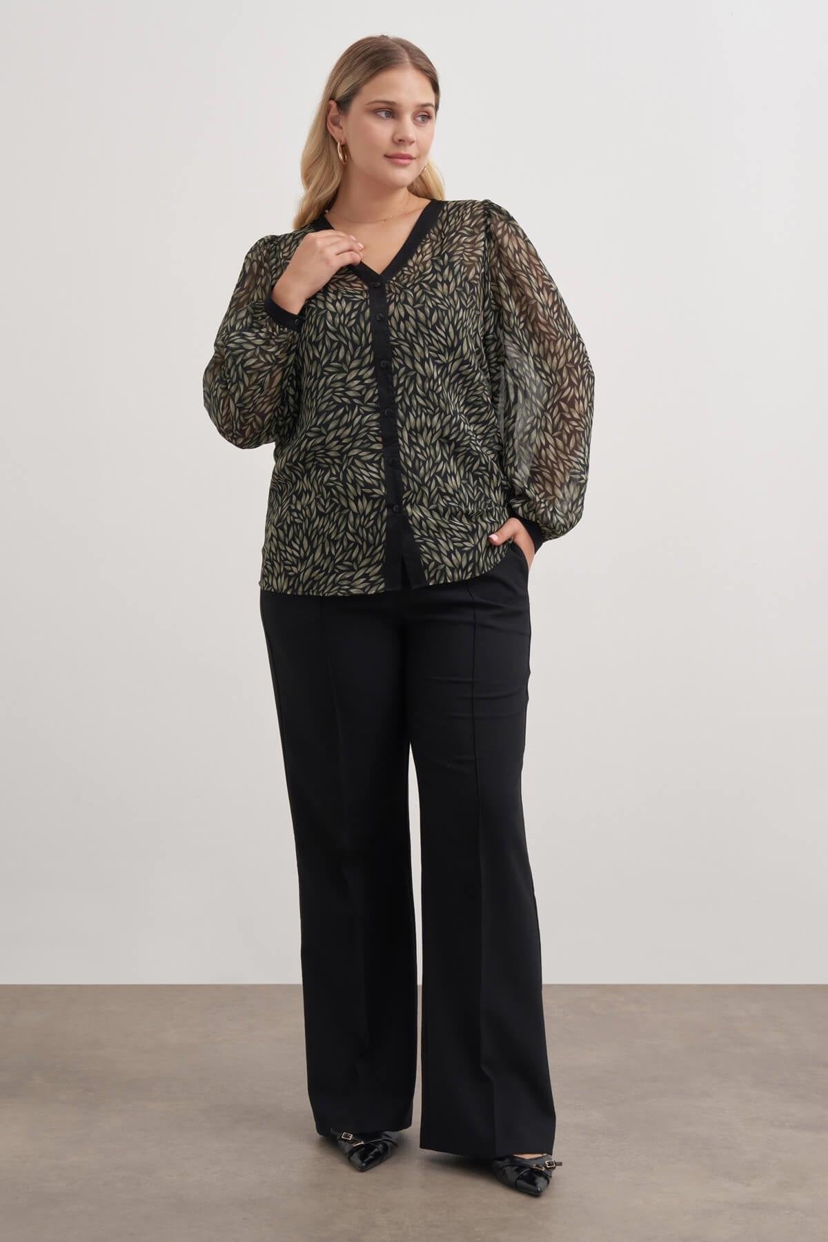 V Yaka Dökümlü  Şifon Bluz