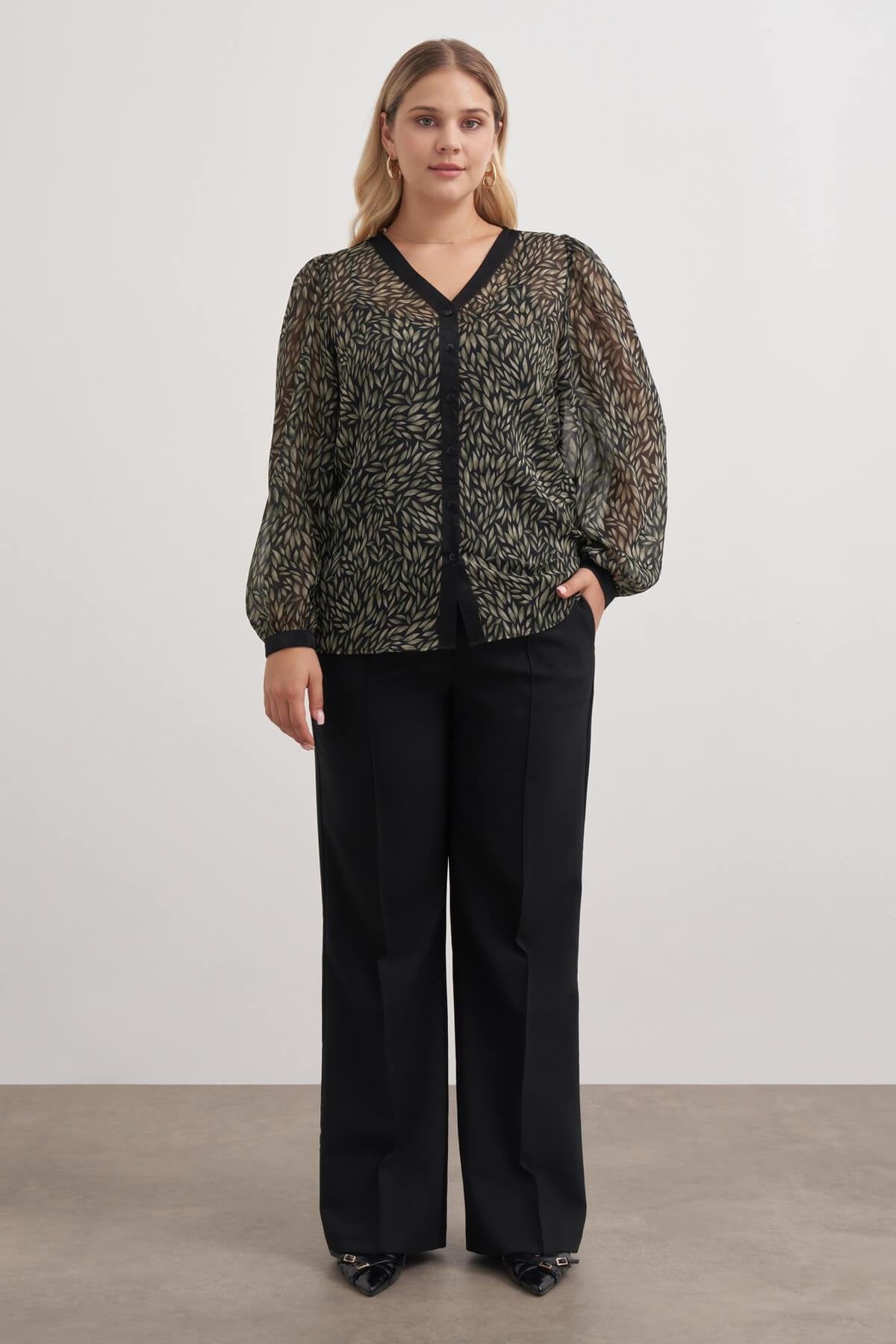 V Yaka Dökümlü  Şifon Bluz