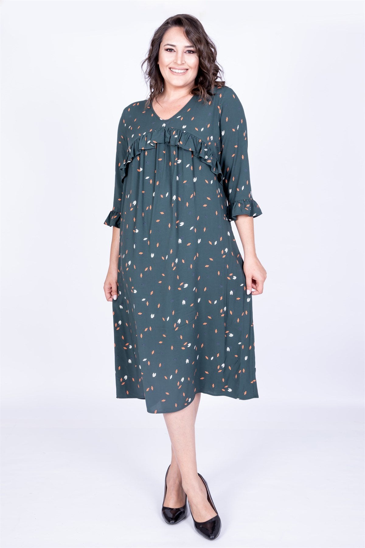 V Yaka Fırfır Detaylı Elbise