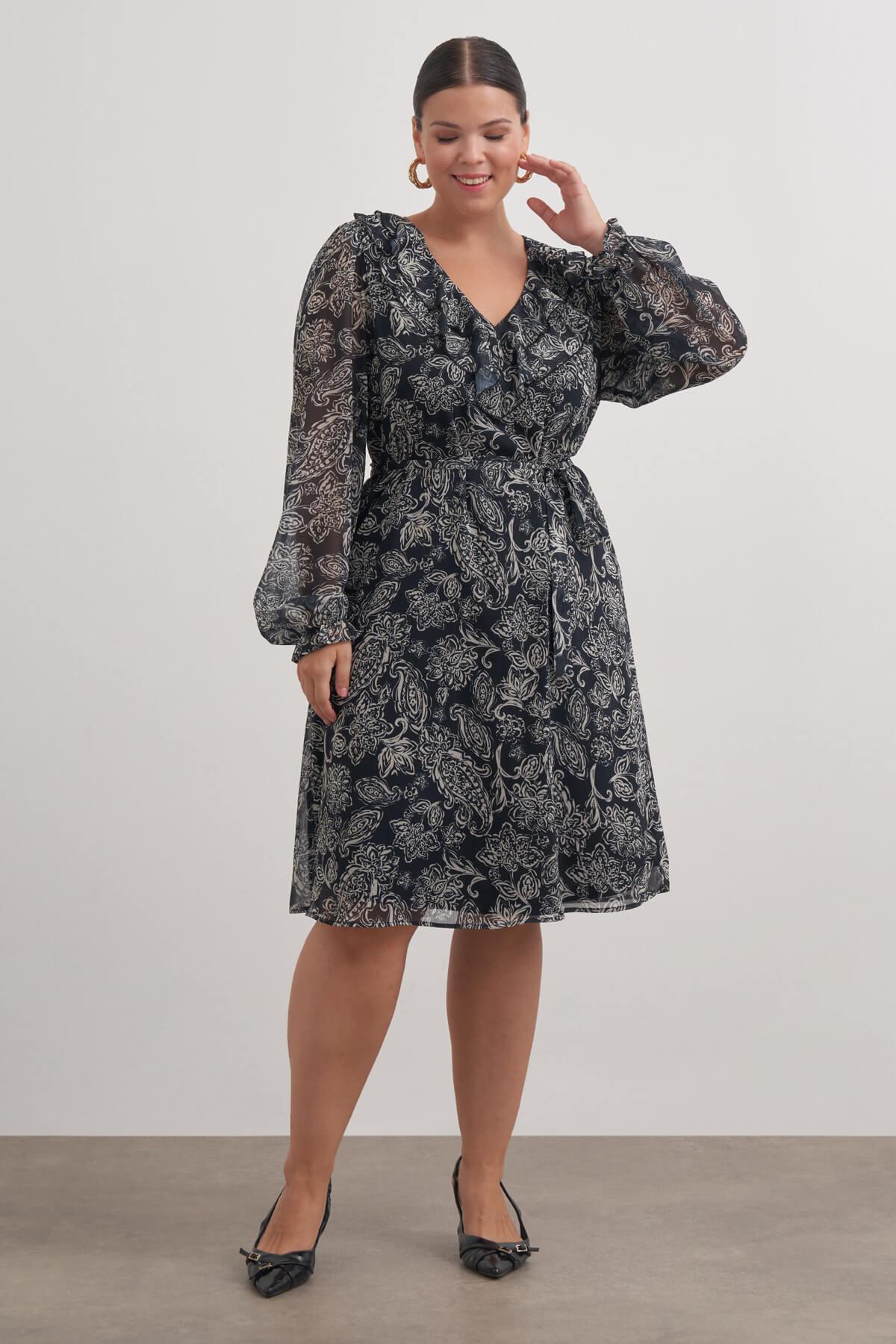 V Yaka Fırfırlı Kuşaklı Elbise