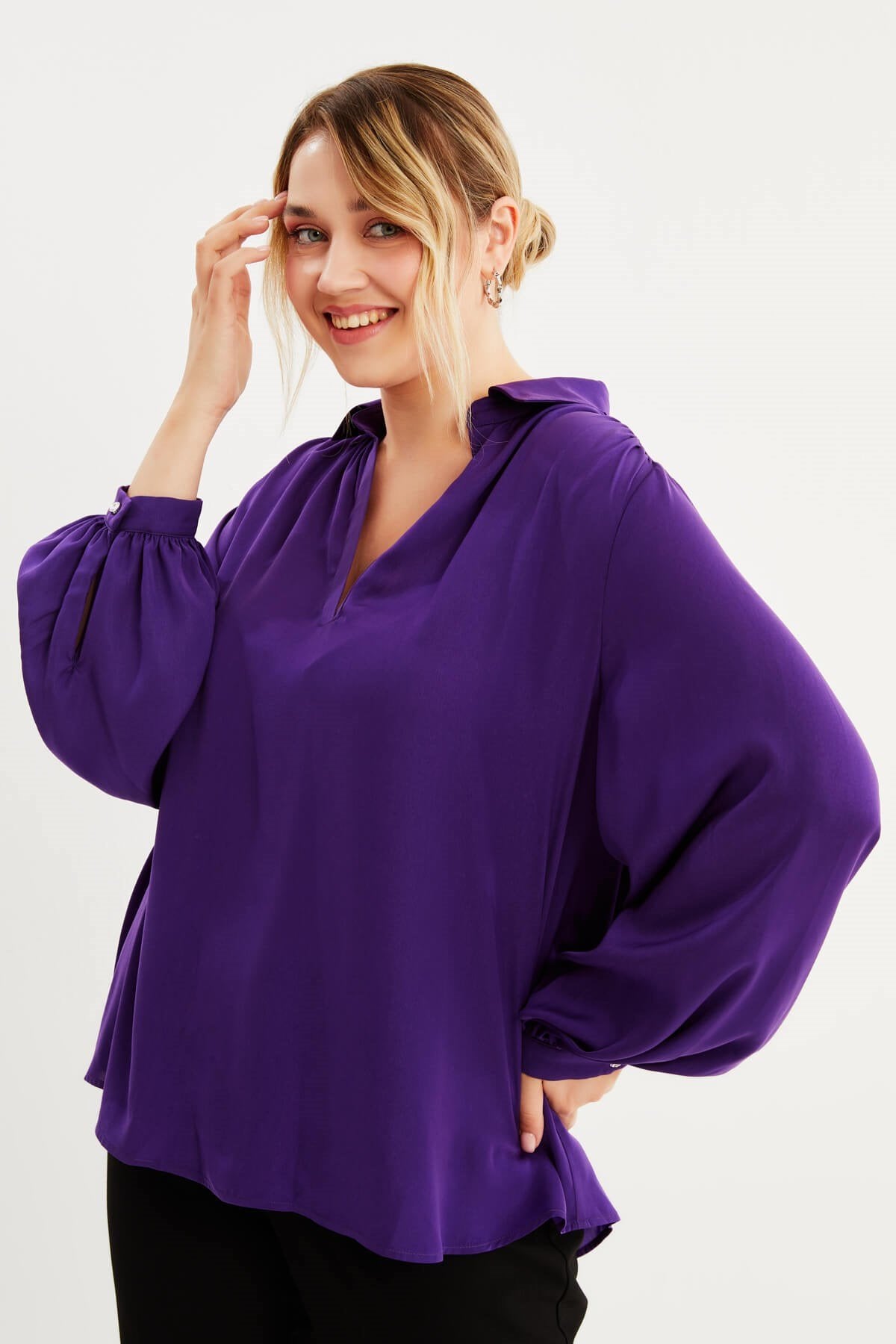 V Yaka Kolları Büzgülü Bluz