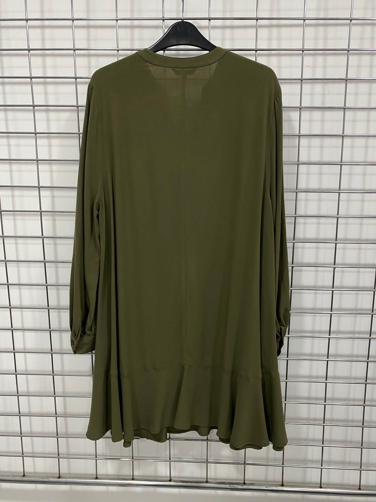 V Yaka Volanlı Tunik