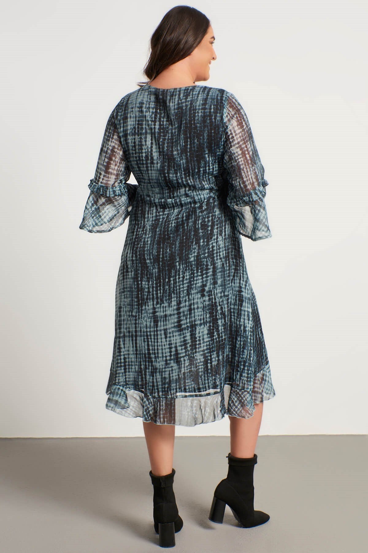 Volanlı Şifon Astarlı Elbise