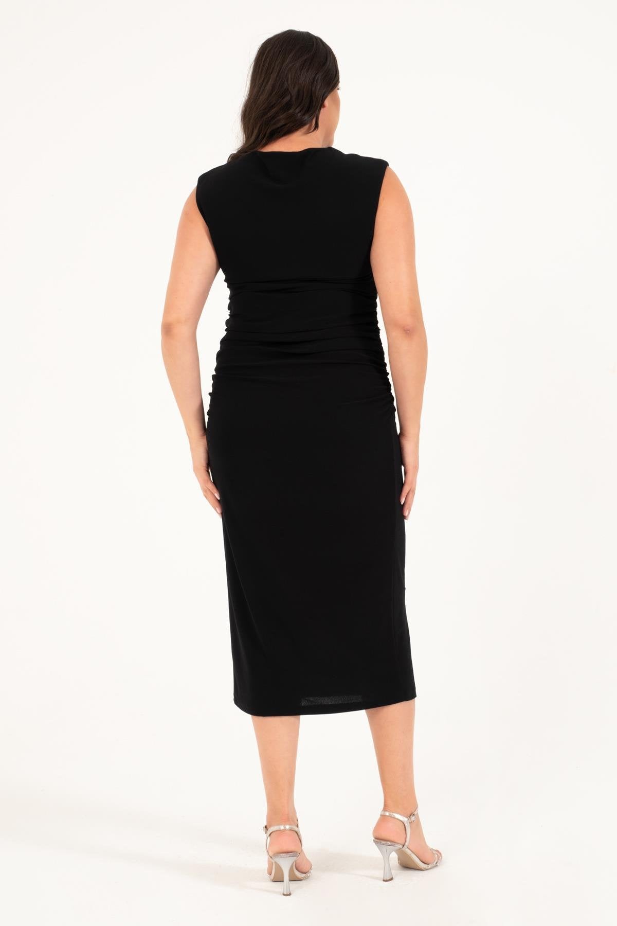 Yanları Büzgülü Astarlı Midi Elbise