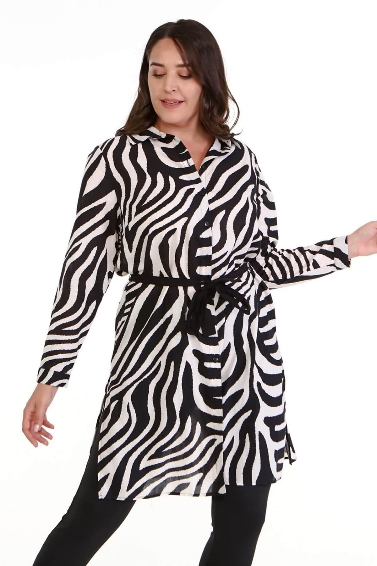 Yırtmaç Detaylı Gömlek Tunik