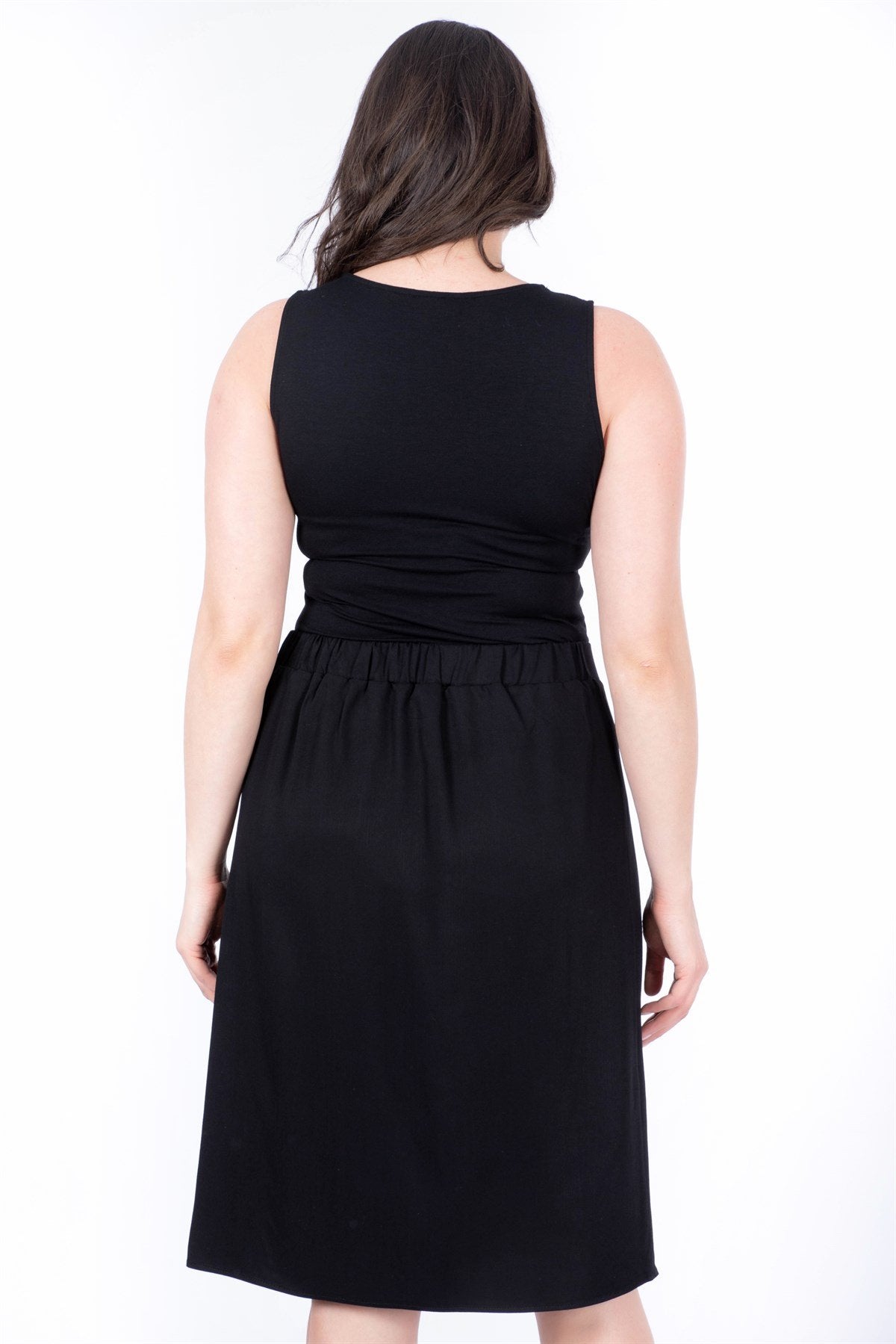 Yırtmaçlı ve Düğmeli Etek