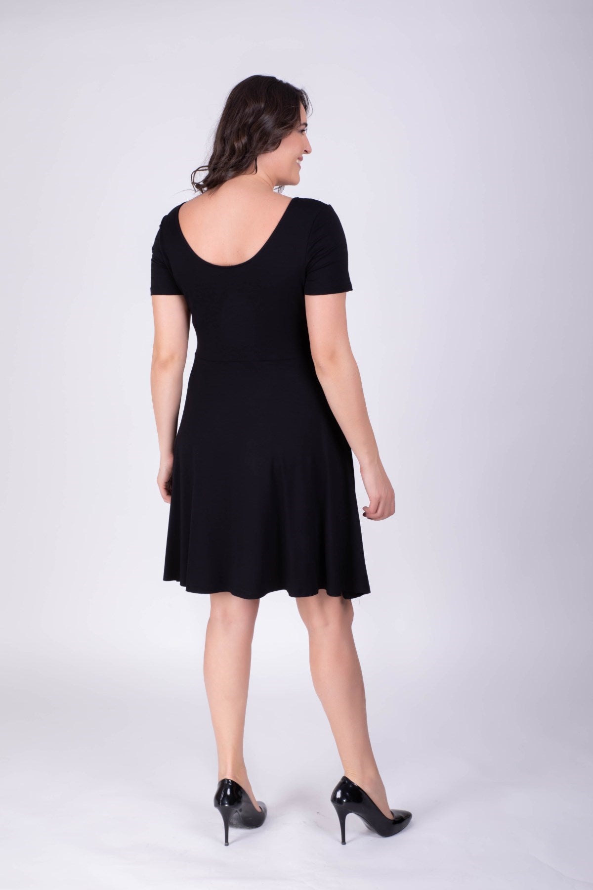 Yuvarlak Yaka Elbise