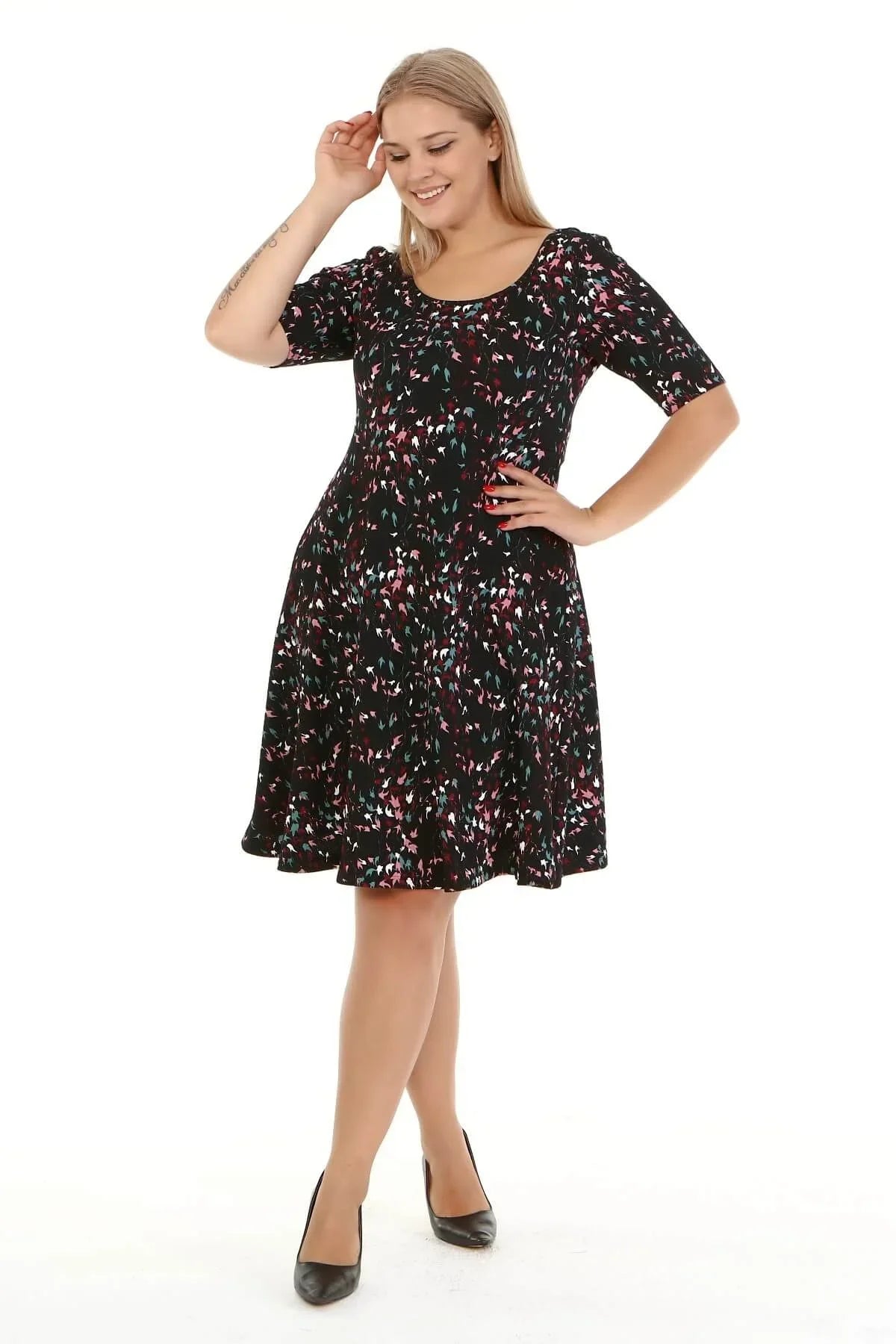 Yuvarlak Yaka Elbise