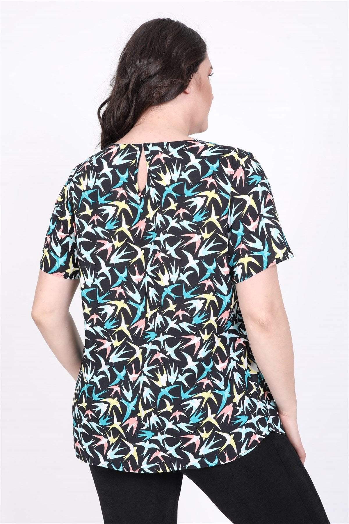 Yuvarlak Yakalı Tişört